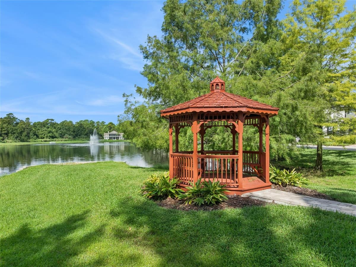 116 AVERY LAKE DRIVE — photo 35 of 47