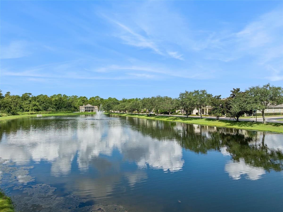 116 AVERY LAKE DRIVE — photo 38 of 47