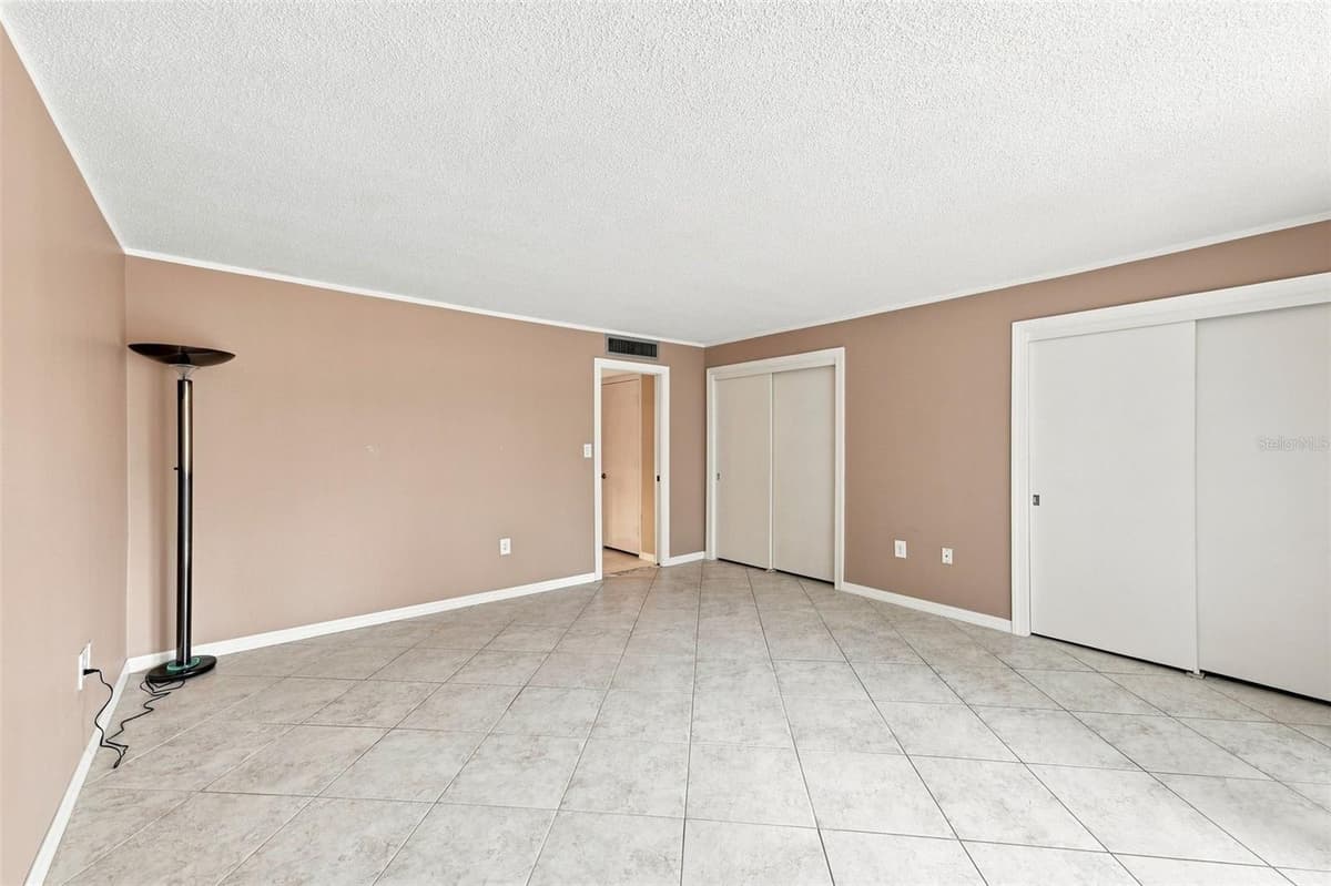 2650 PEARCE DRIVE — photo 17 of 40