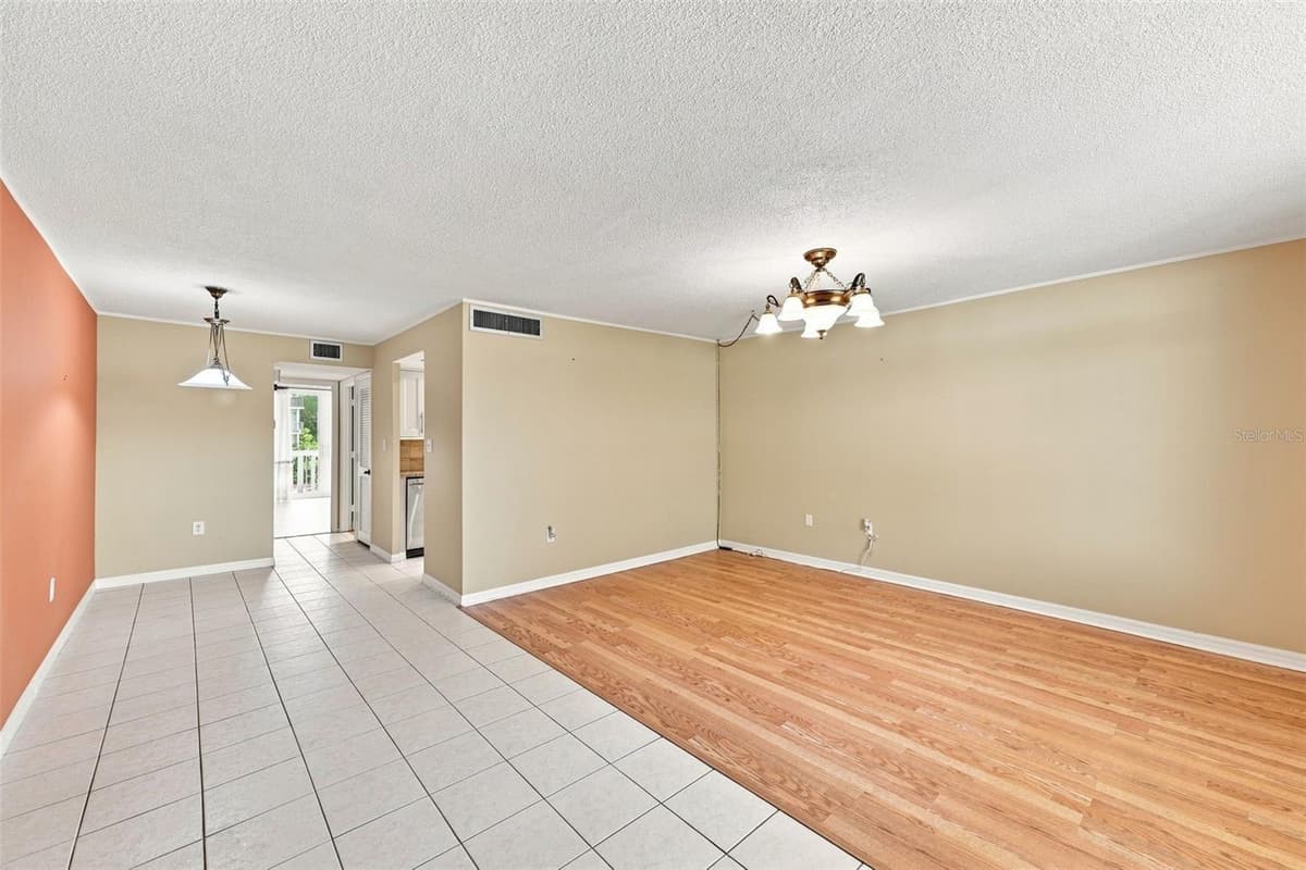 2650 PEARCE DRIVE — photo 19 of 40