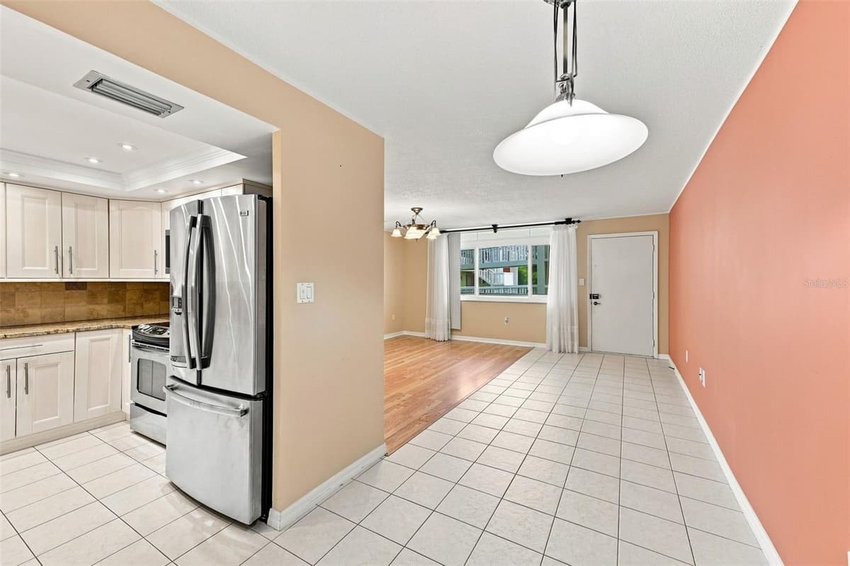 2650 PEARCE DRIVE — photo 4 of 40