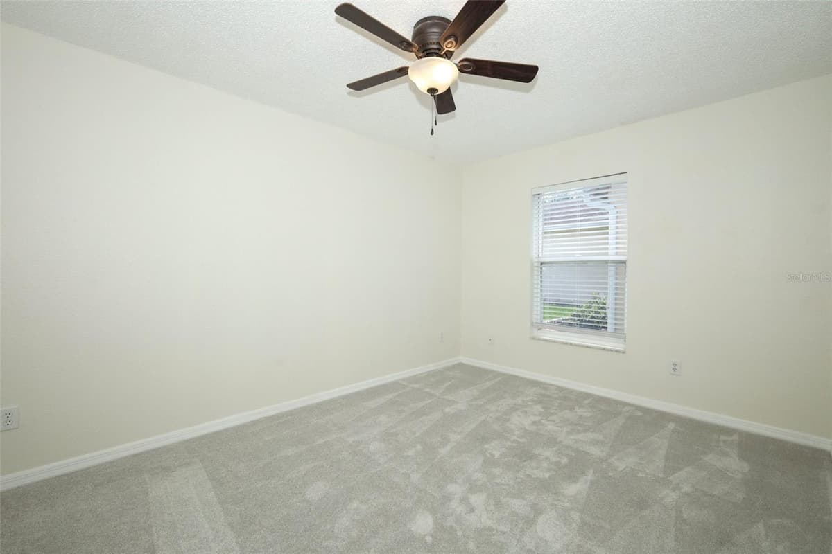 1042 PIEDMONT LAKES BOULEVARD — photo 25 of 44