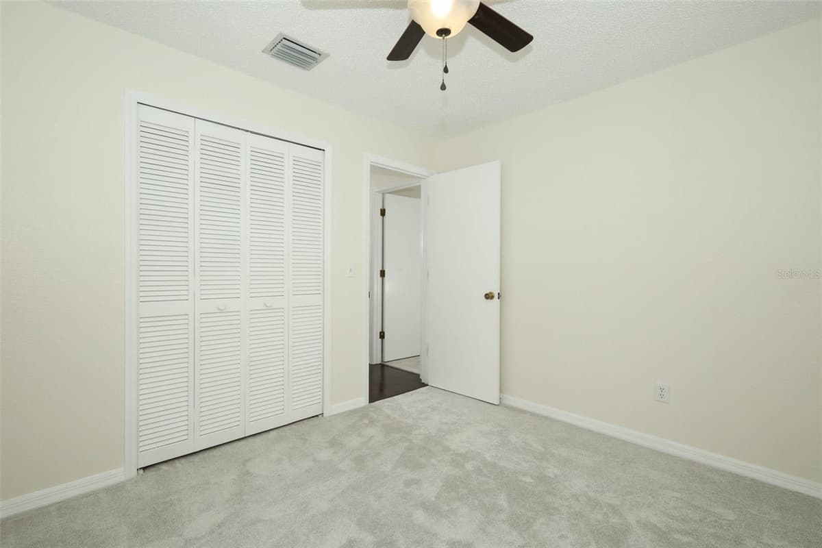 1042 PIEDMONT LAKES BOULEVARD — photo 22 of 44