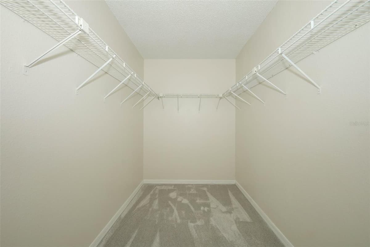 1042 PIEDMONT LAKES BOULEVARD — photo 16 of 44