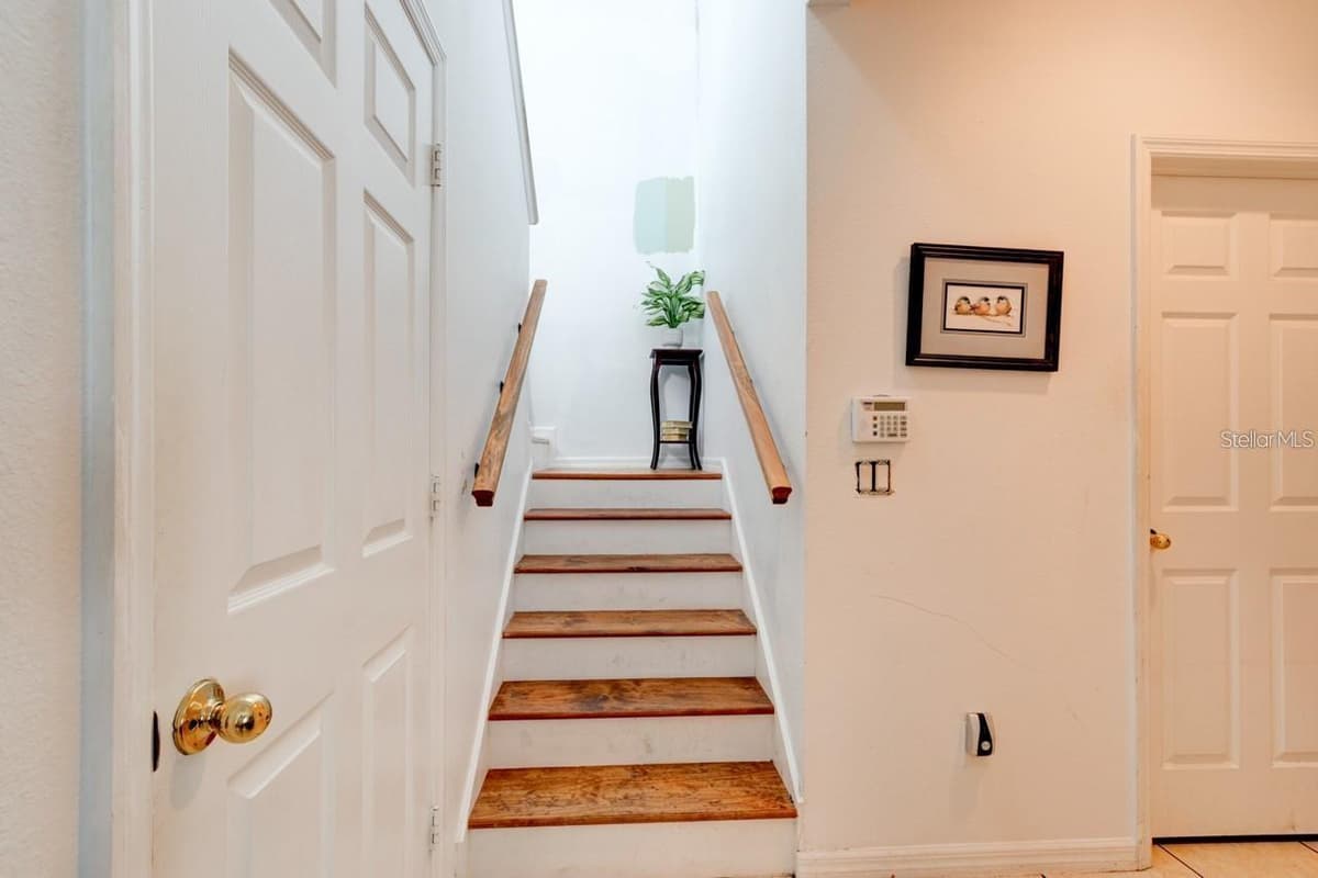 1128 TRAVERTINE TERRACE — photo 5 of 13