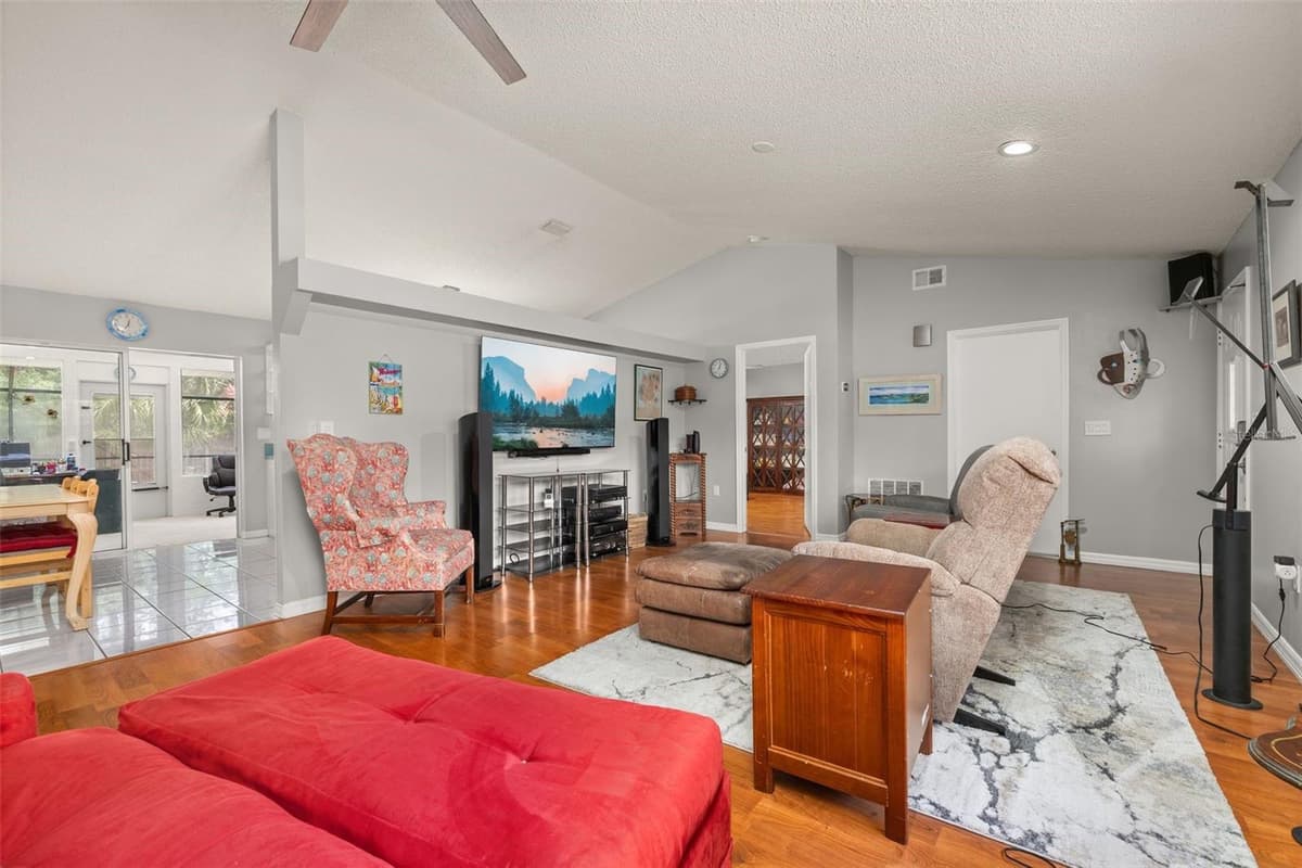 1299 AMADOR AVENUE — photo 10 of 73