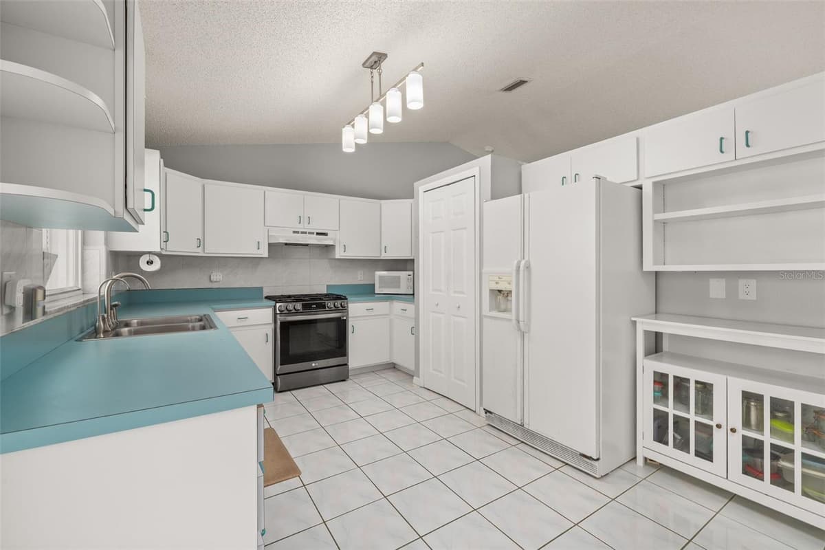 1299 AMADOR AVENUE — photo 14 of 73