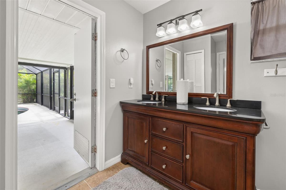 1299 AMADOR AVENUE — photo 32 of 73