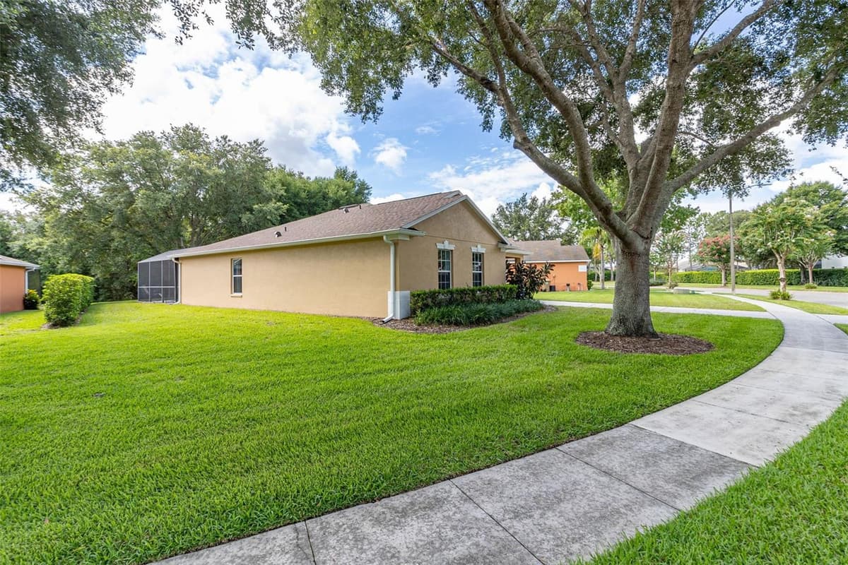 17506 WOODCREST WAY — photo 7 of 63