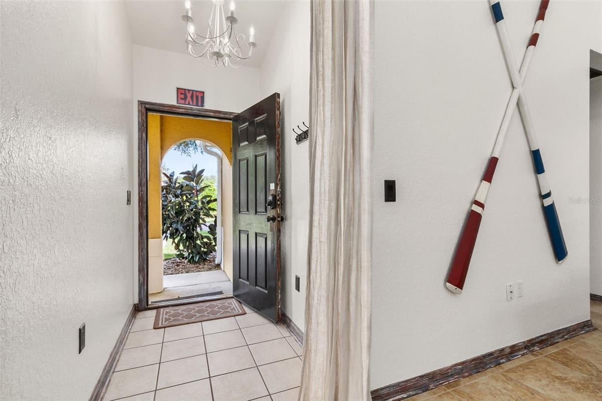 17506 WOODCREST WAY — photo 10 of 63