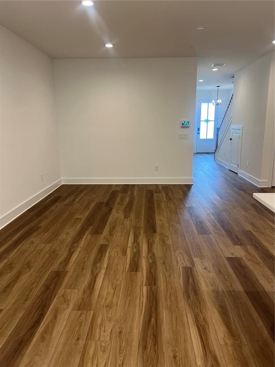 1819 PINECLIFF DRIVE — photo 10 of 51