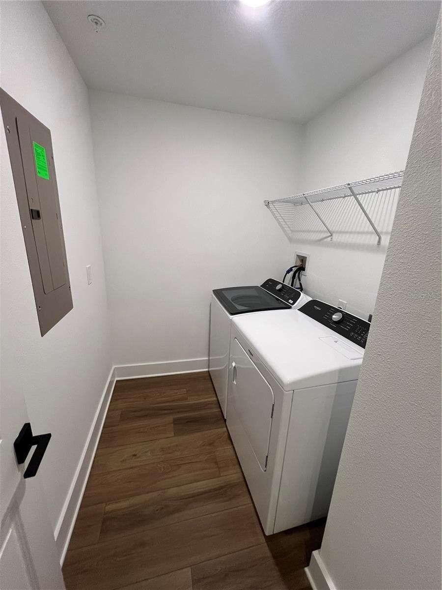 1819 PINECLIFF DRIVE — photo 18 of 51