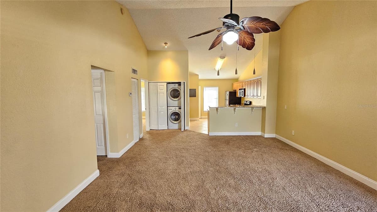 3651 N GOLDENROD RD ROAD — photo 3 of 11