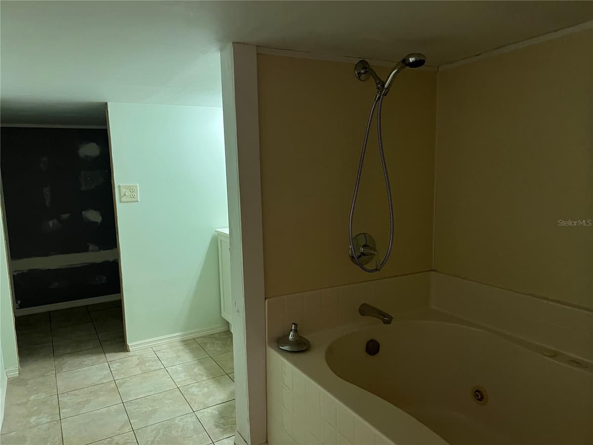 31800 SKYLINE DRIVE — photo 20 of 25