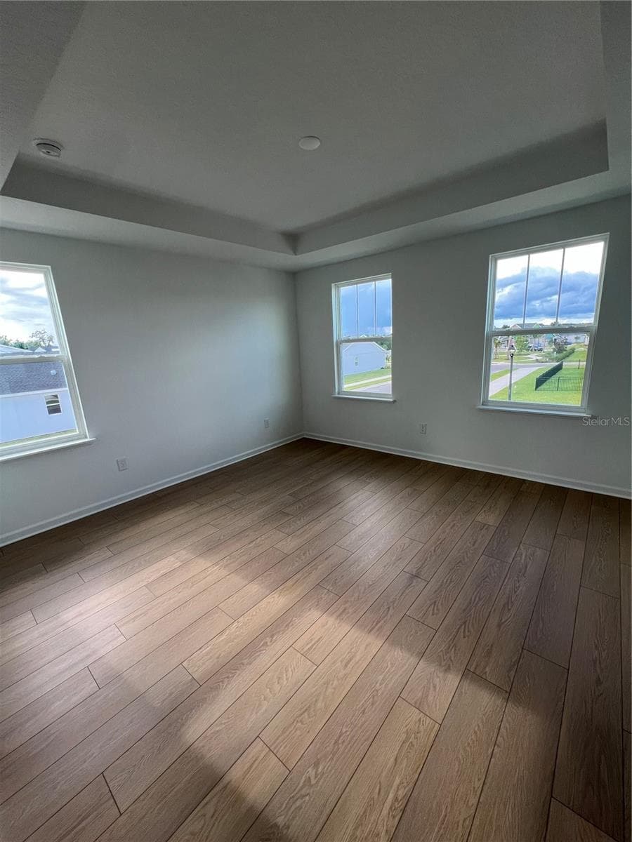 1896 CROWNCREST DRIVE — photo 12 of 39