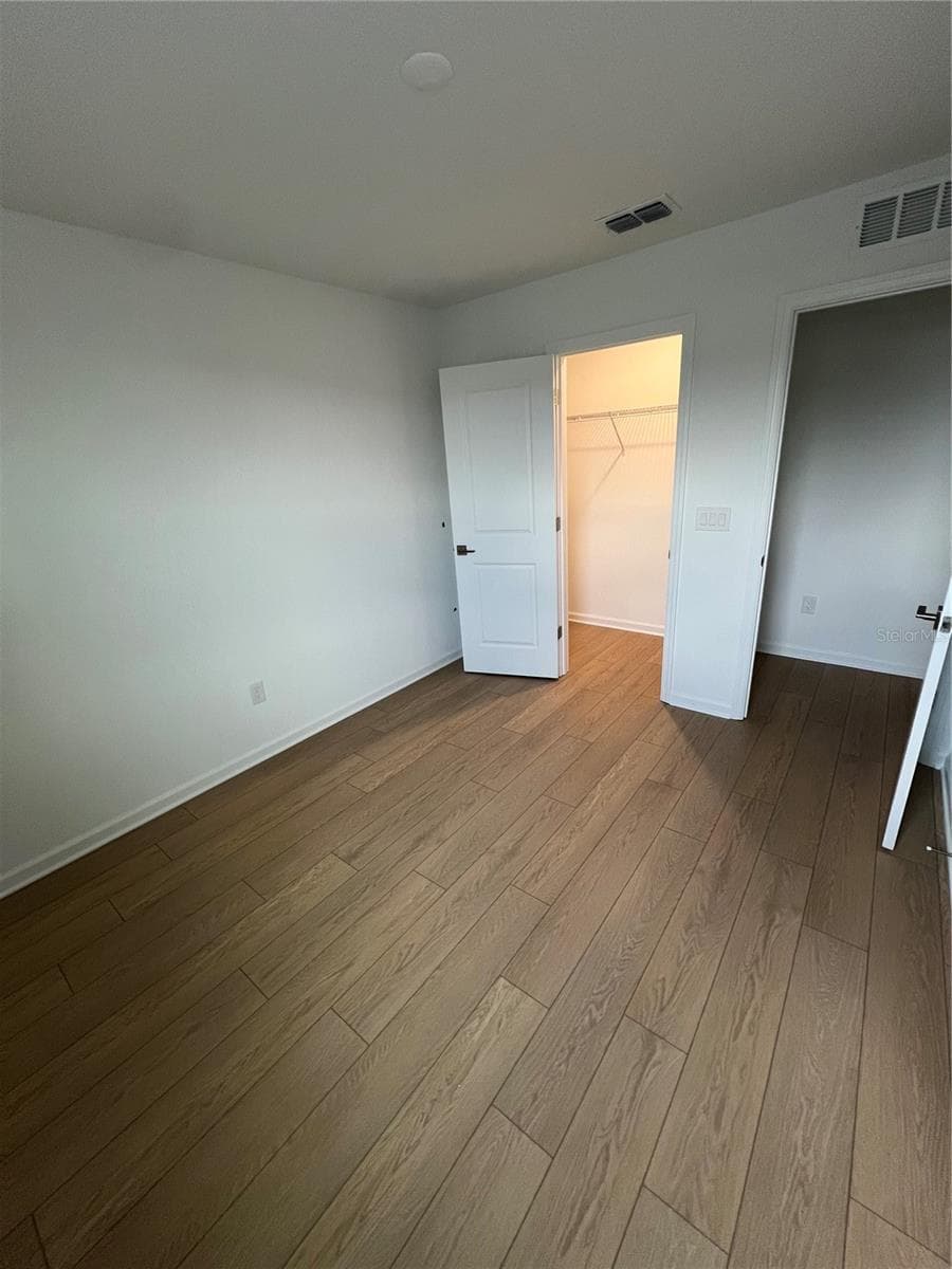 1896 CROWNCREST DRIVE — photo 15 of 39