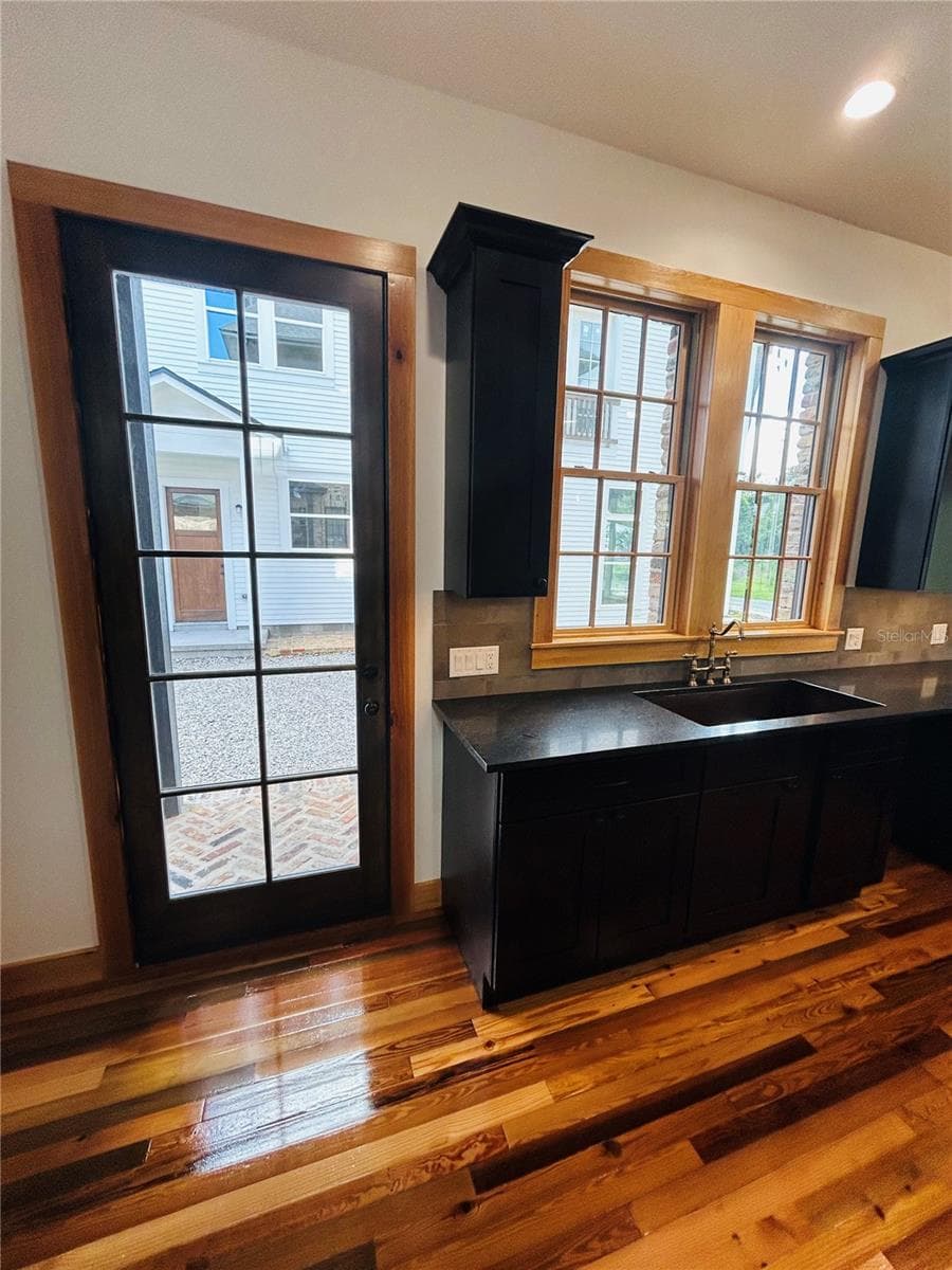 294 12TH AVENUE — photo 26 of 62