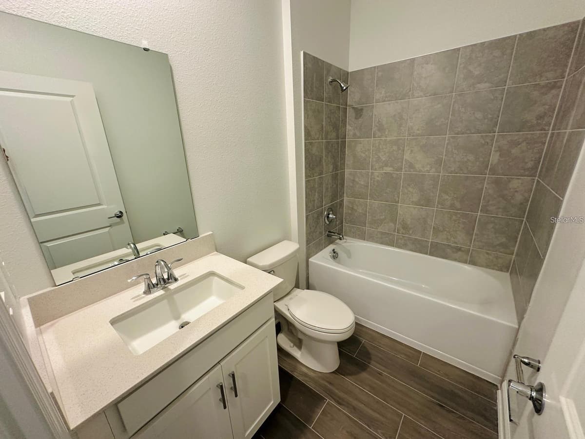 2665 ARMSTRONG AVENUE — photo 20 of 21