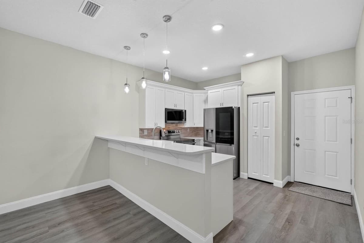 757 INDIANA STREET — photo 13 of 41