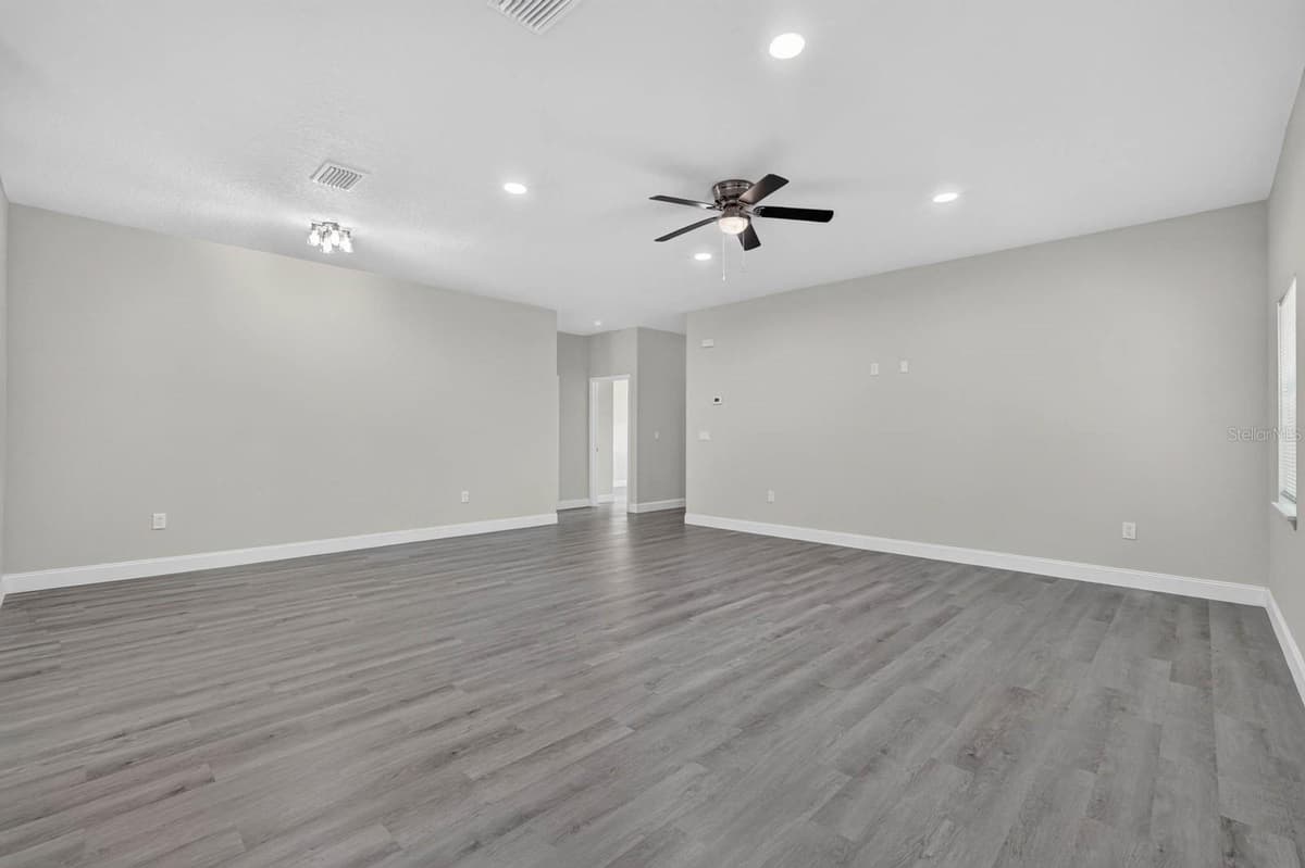 757 INDIANA STREET — photo 10 of 41