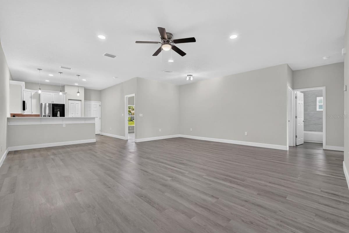 757 INDIANA STREET — photo 8 of 41