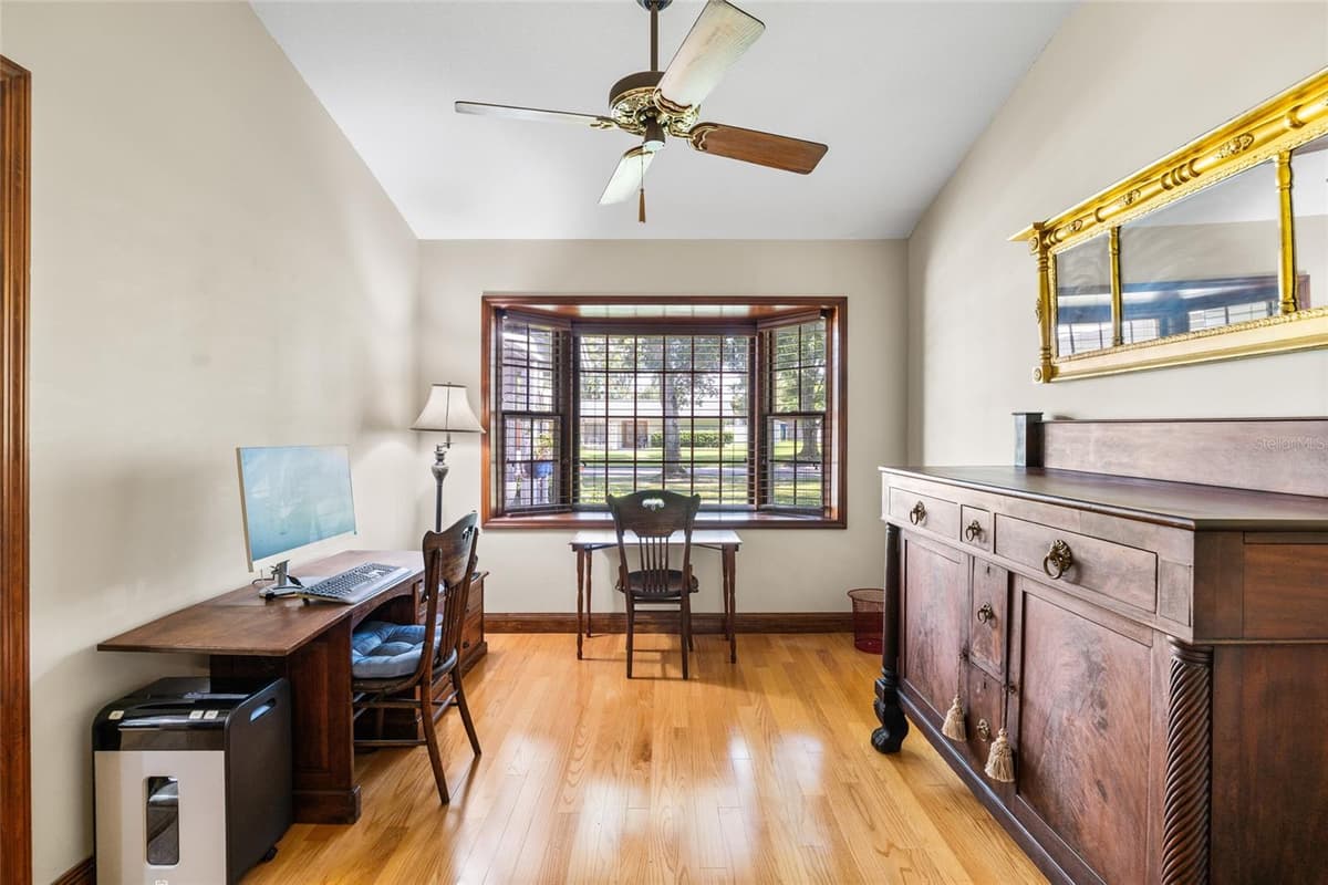 2707 WESTCHESTER DRIVE — photo 19 of 56