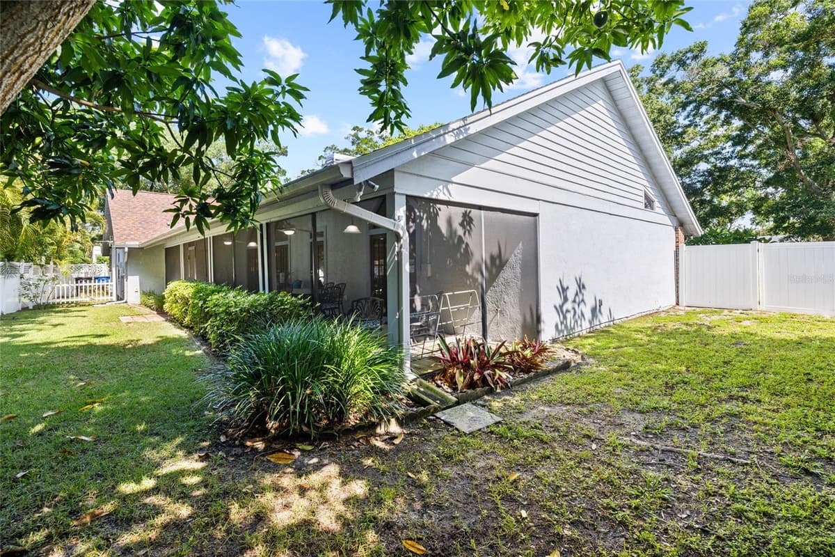 2707 WESTCHESTER DRIVE — photo 42 of 56
