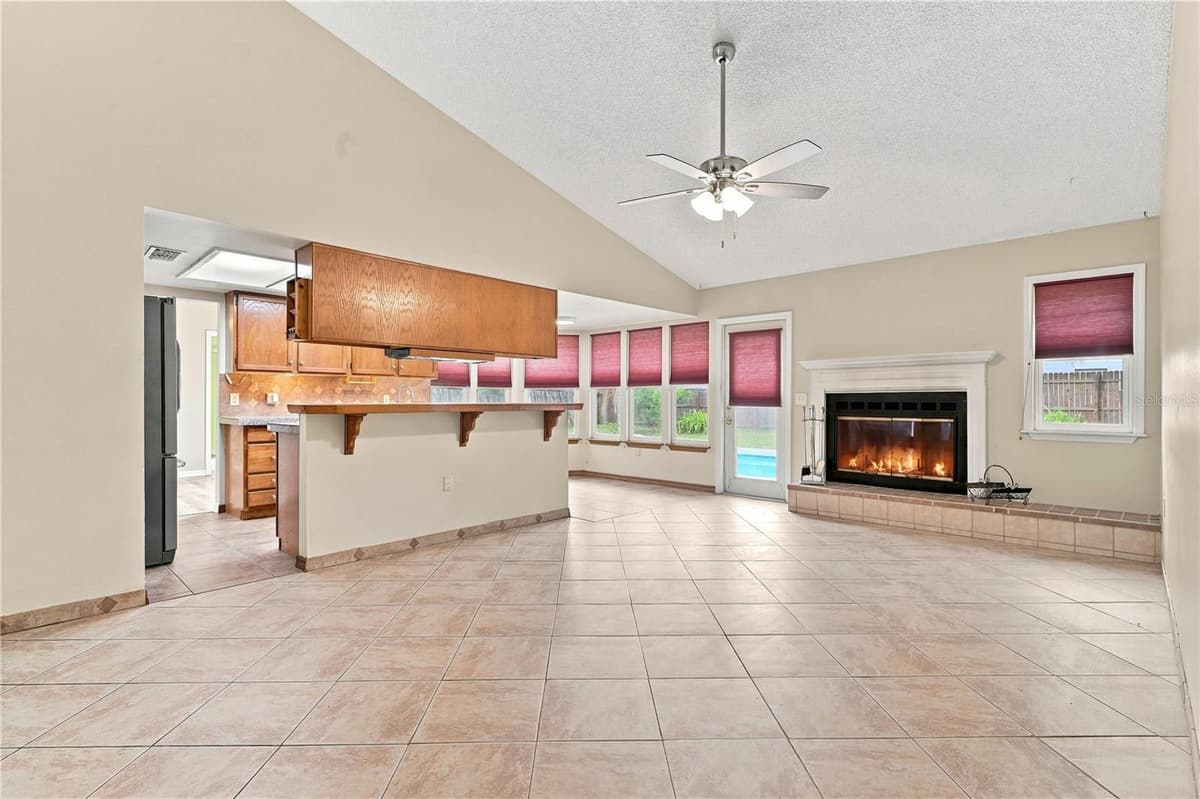 852 ABBOTT AVENUE — photo 17 of 34