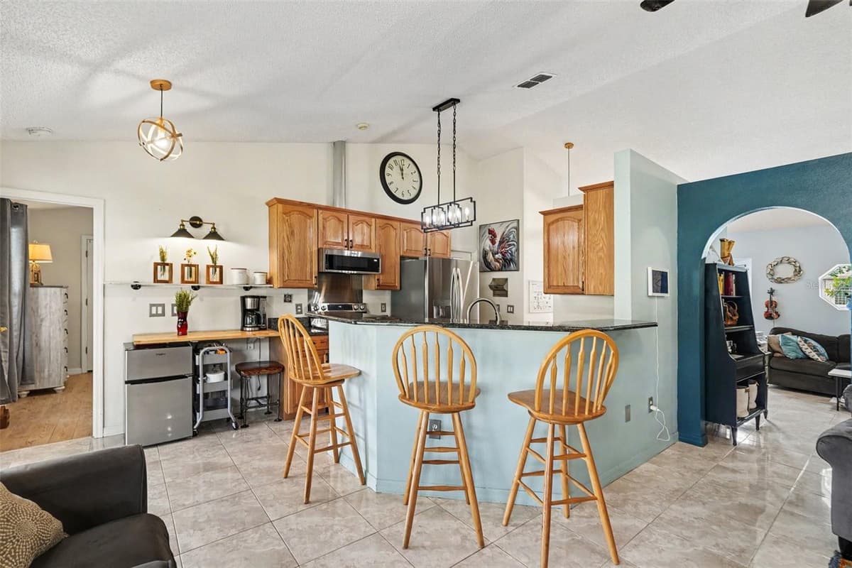 534 DAVIDSON STREET — photo 9 of 23