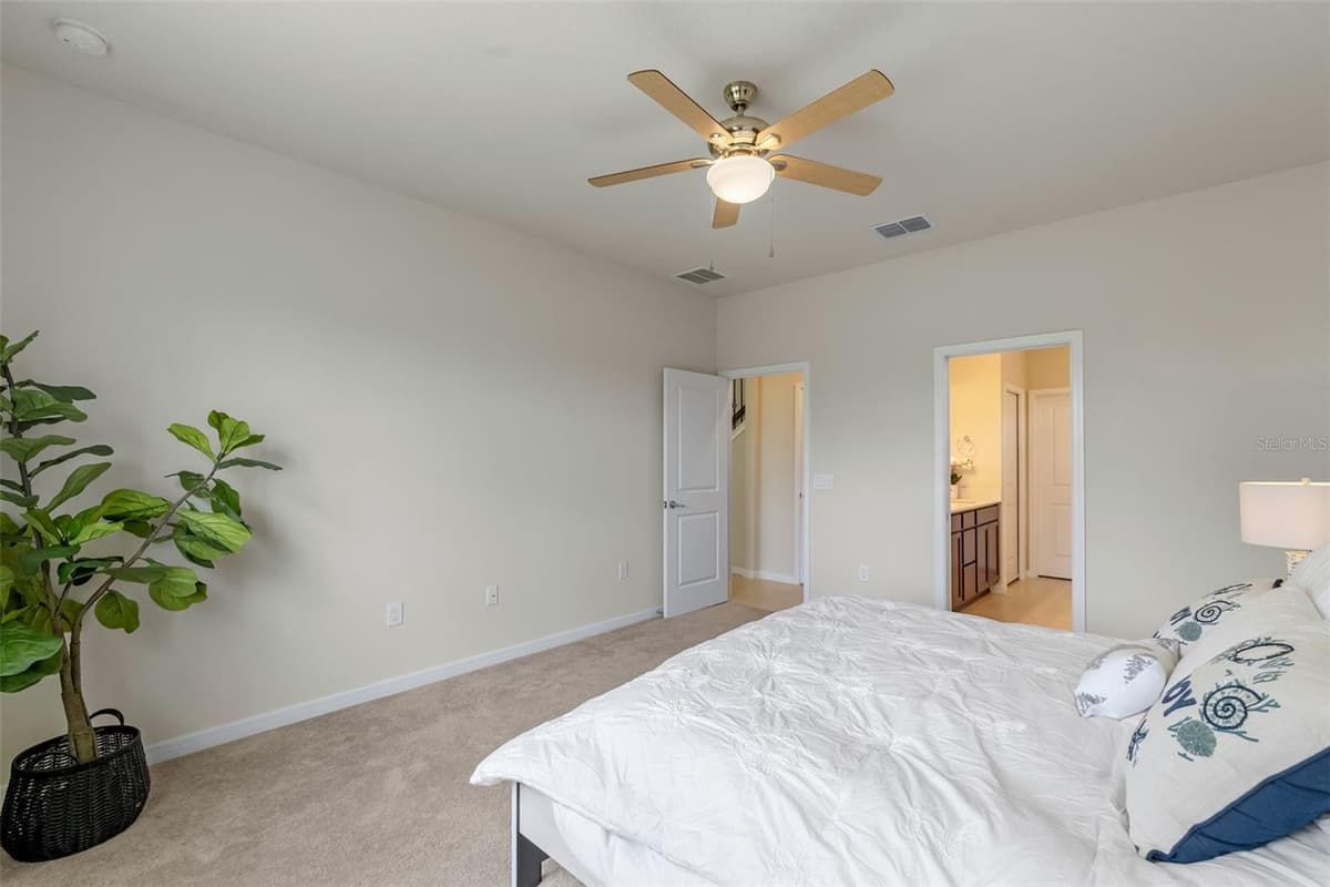 17319 MILLION LAKES COURT — photo 17 of 53