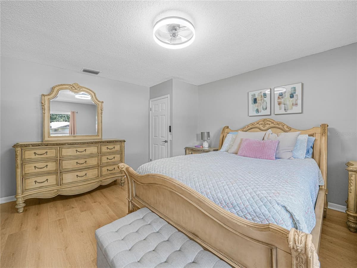 437 BROWARD TERRACE — photo 15 of 29