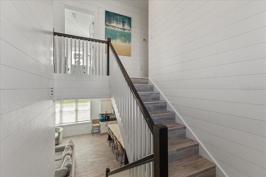 239 HARBOR DRIVE — photo 26 of 50
