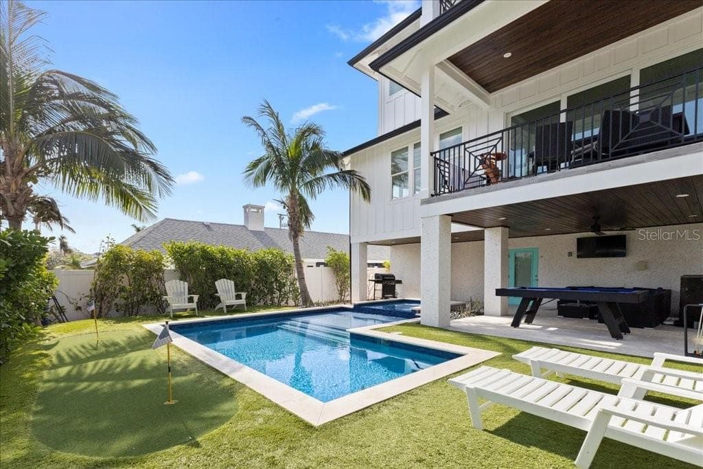 239 HARBOR DRIVE — photo 47 of 50