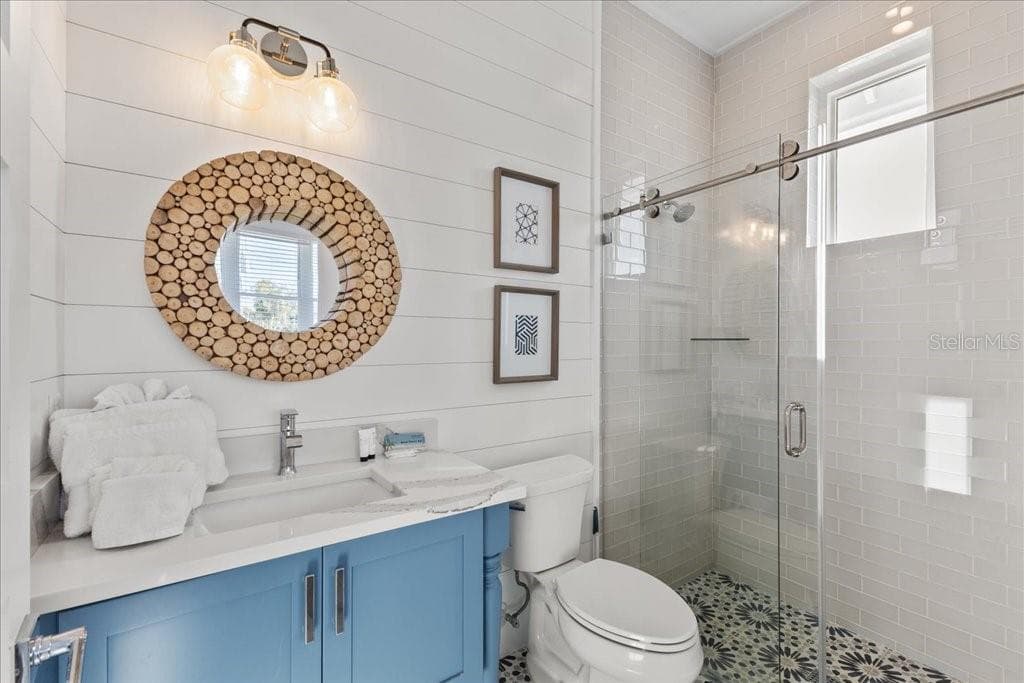 239 HARBOR DRIVE — photo 25 of 50