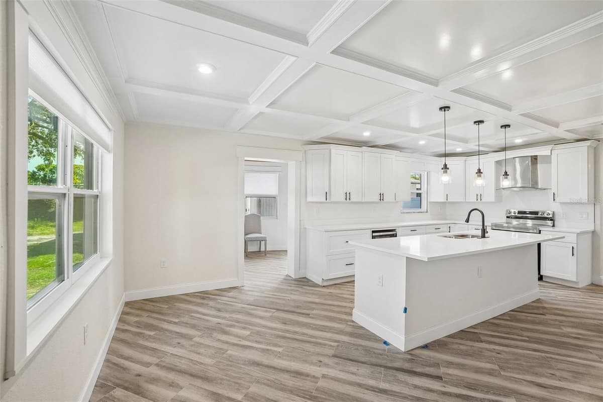 1810 MARYLAND AVENUE — photo 5 of 29