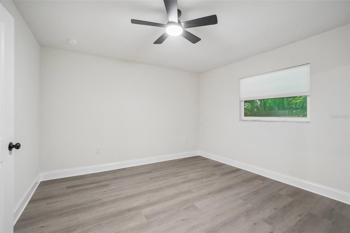 1810 MARYLAND AVENUE — photo 16 of 29