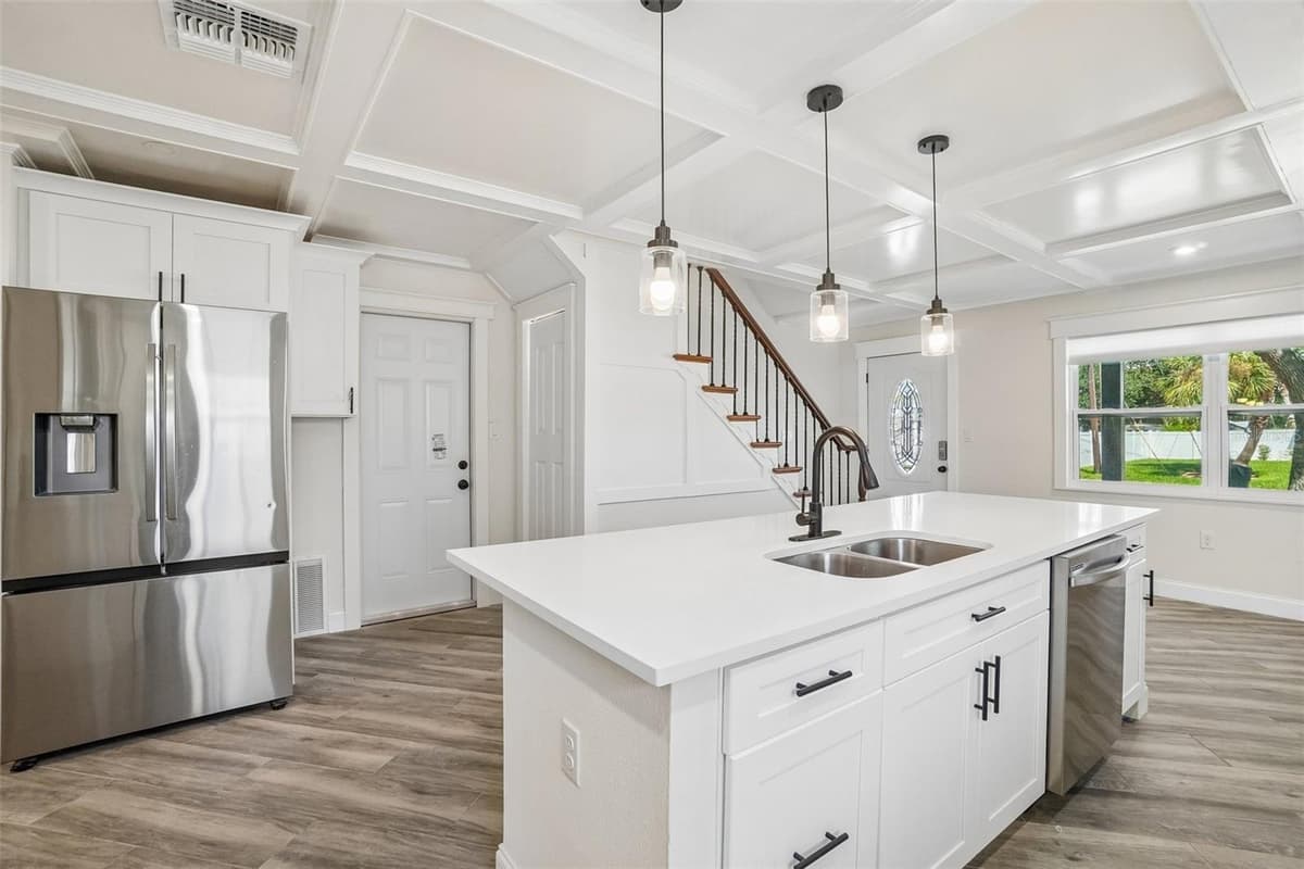 1810 MARYLAND AVENUE — photo 8 of 29