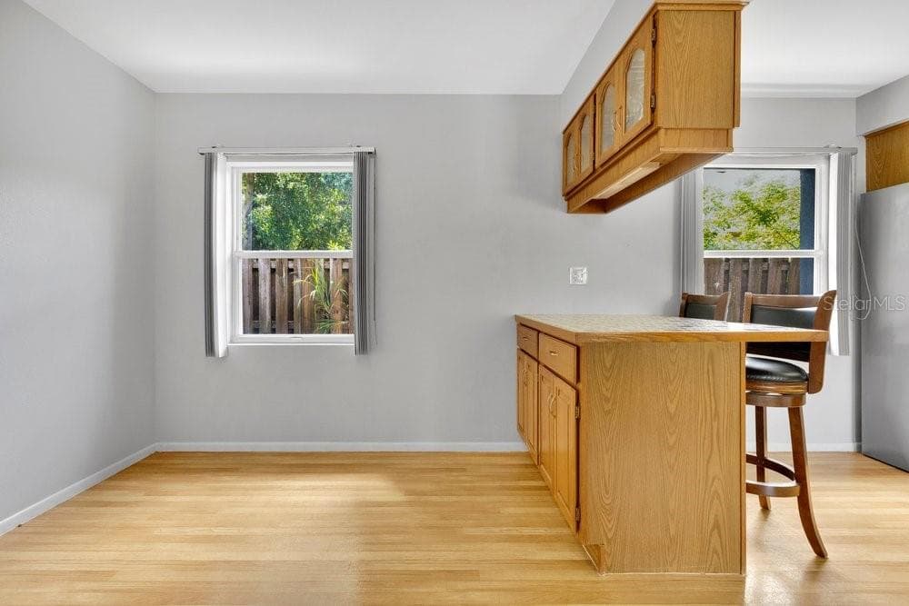 7400 36TH AVENUE — photo 7 of 29