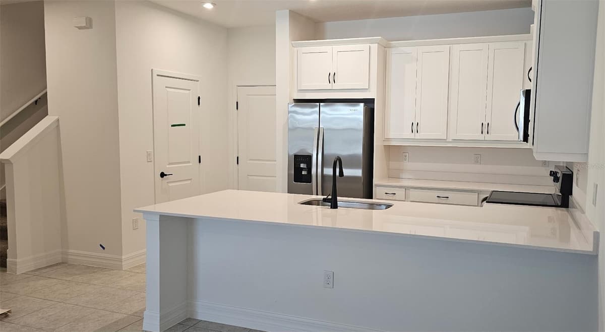 180 RAINWOOD STREET — photo 8 of 40