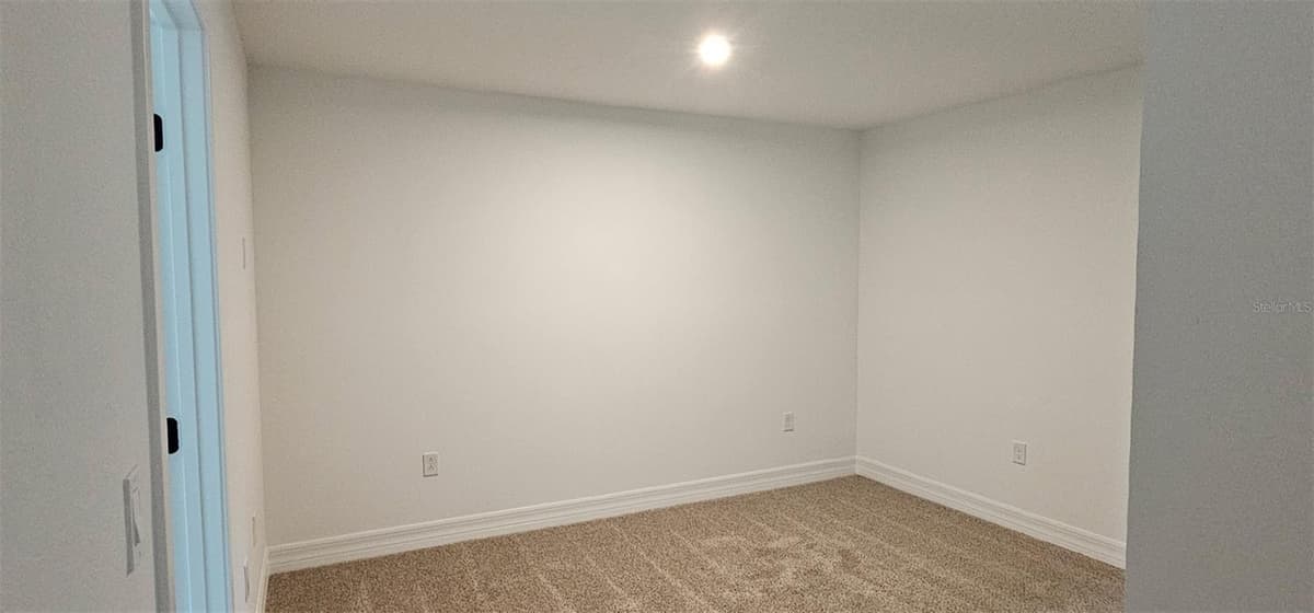 180 RAINWOOD STREET — photo 13 of 40