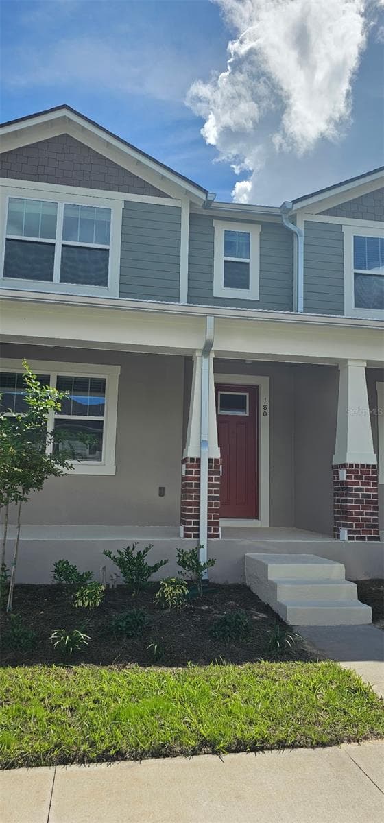 180 RAINWOOD STREET — photo 2 of 40