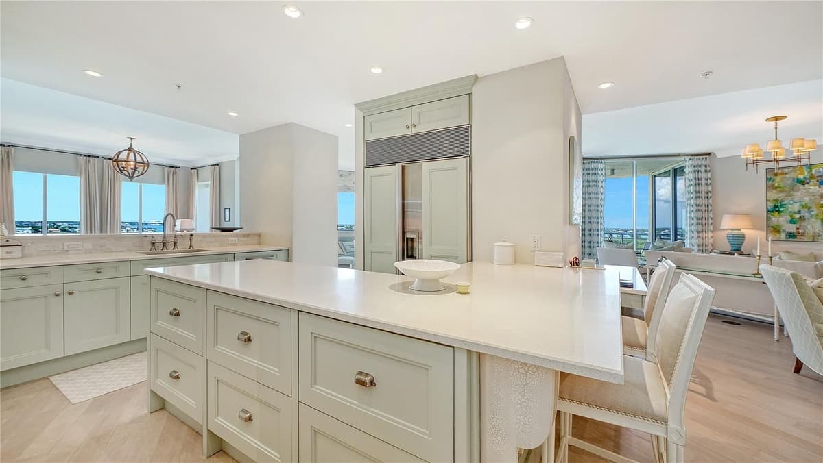 1300 BENJAMIN FRANKLIN DRIVE — photo 24 of 55