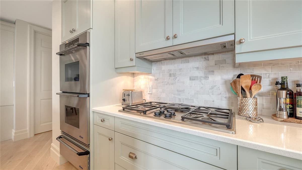 1300 BENJAMIN FRANKLIN DRIVE — photo 22 of 55