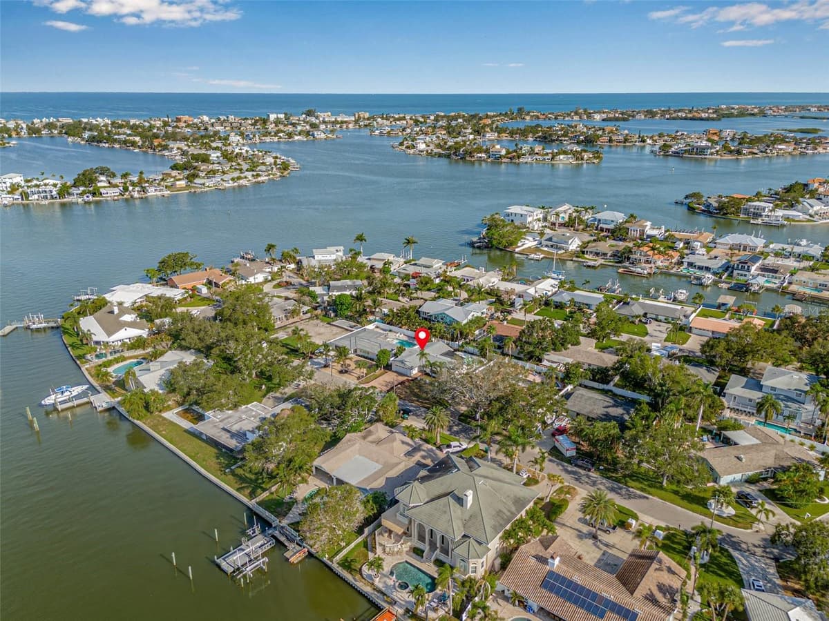 4495 CLEARWATER HARBOR DRIVE — photo 38 of 40