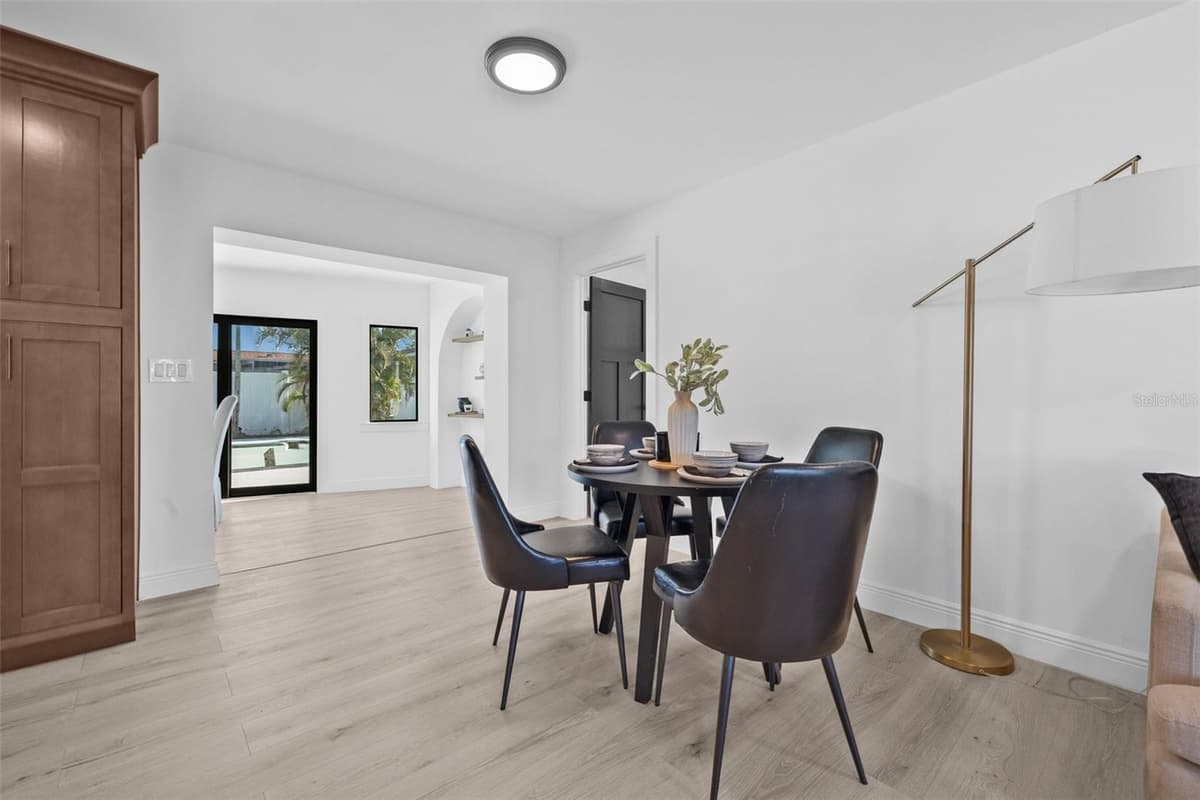 4495 CLEARWATER HARBOR DRIVE — photo 6 of 40