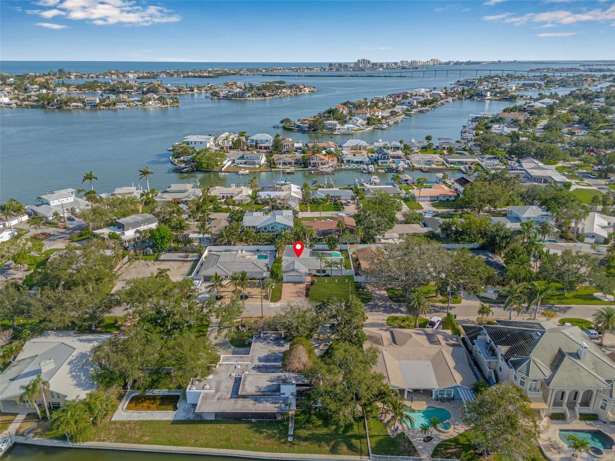 4495 CLEARWATER HARBOR DRIVE — photo 37 of 40