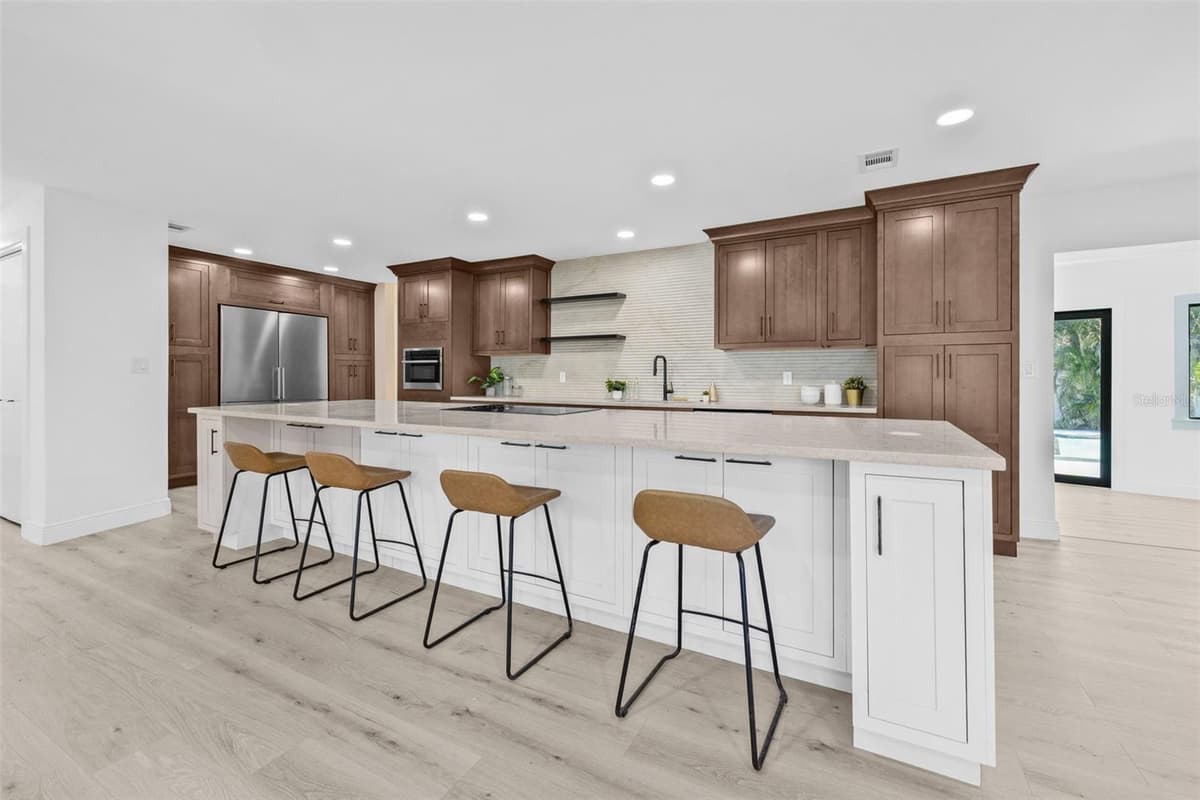4495 CLEARWATER HARBOR DRIVE — photo 4 of 40