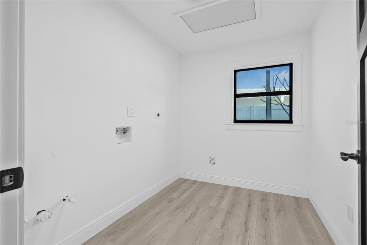 4495 CLEARWATER HARBOR DRIVE — photo 21 of 40