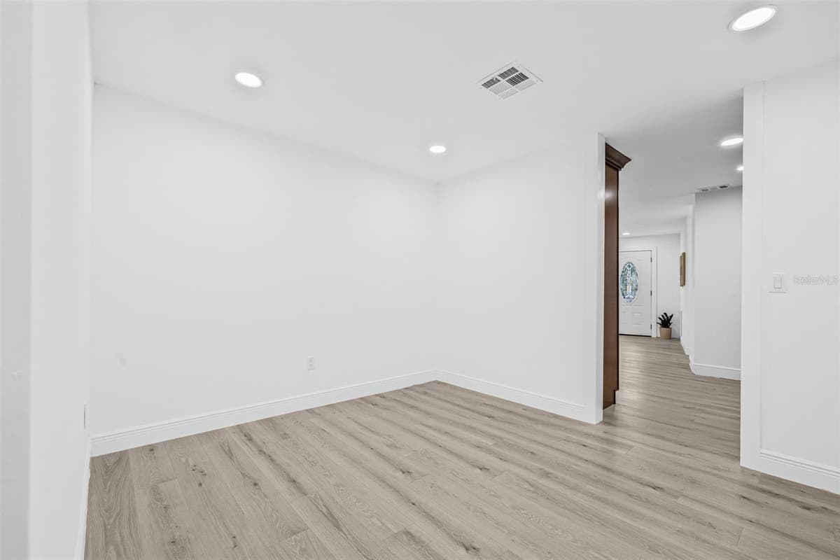 4495 CLEARWATER HARBOR DRIVE — photo 23 of 40