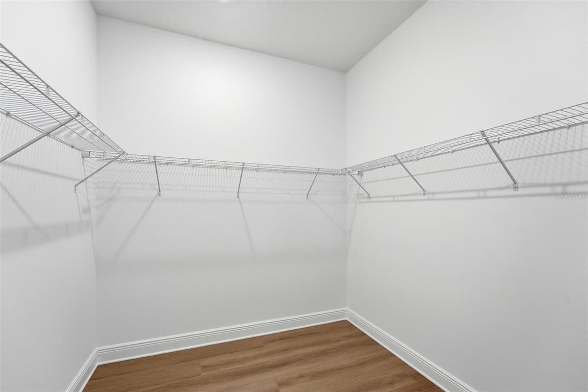 1664 STONECLIFF DRIVE — photo 15 of 49